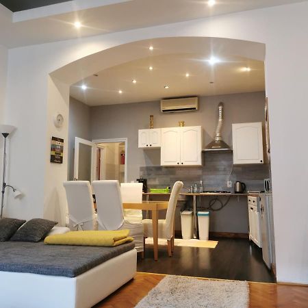 Patrik Apartman Székesfehérvár Extérieur photo
