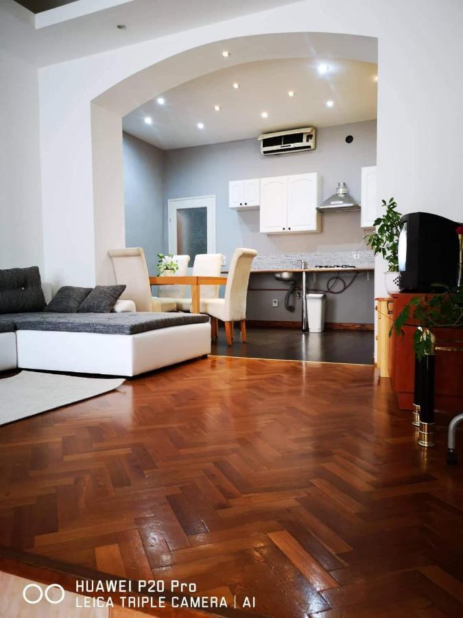Patrik Apartman Székesfehérvár Extérieur photo