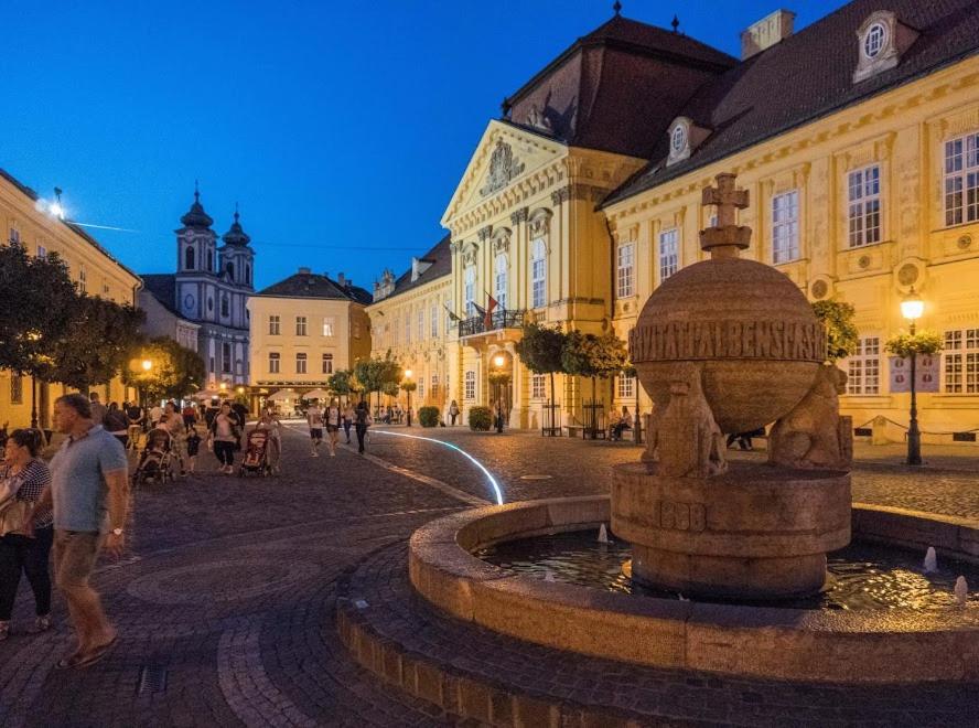 Patrik Apartman Székesfehérvár Extérieur photo
