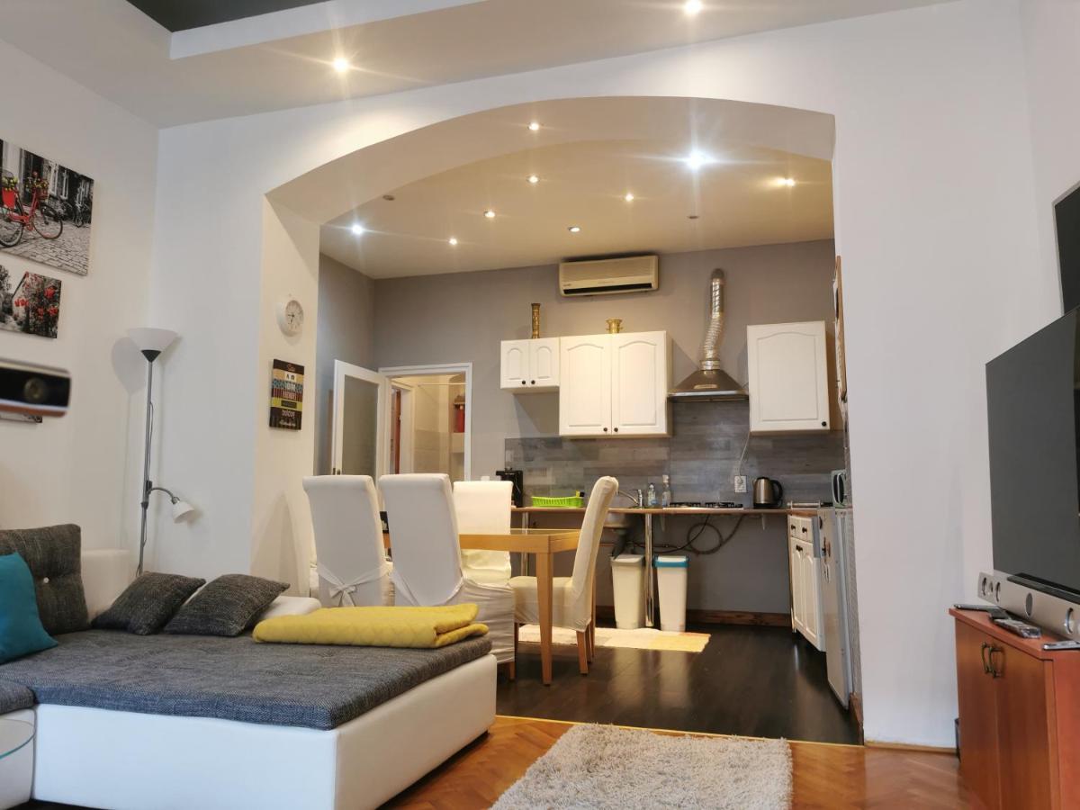 Patrik Apartman Székesfehérvár Extérieur photo